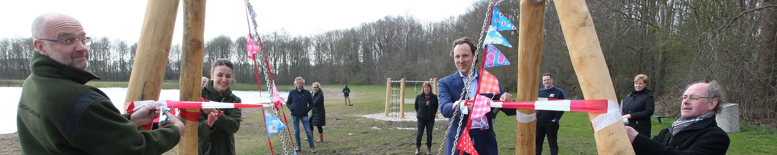 Opening van de speeltoestellen Spokeplas